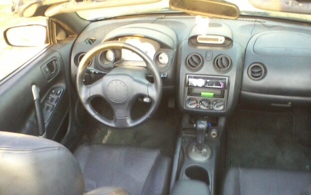 2001 Mitsubishi Eclipse GT Spyder interior