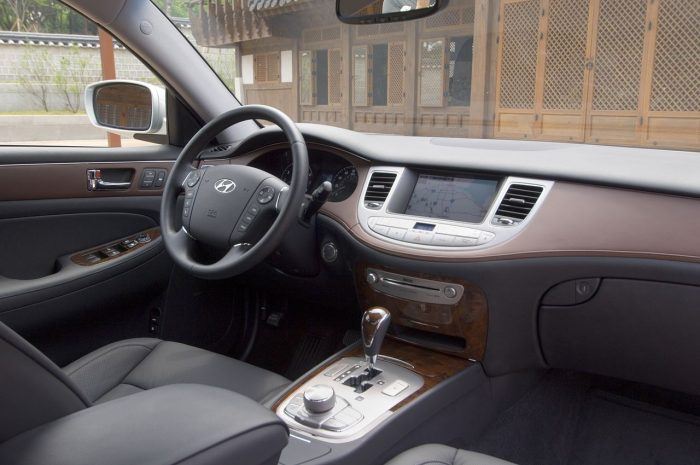 2009 Hyundai Genesis sedan interior