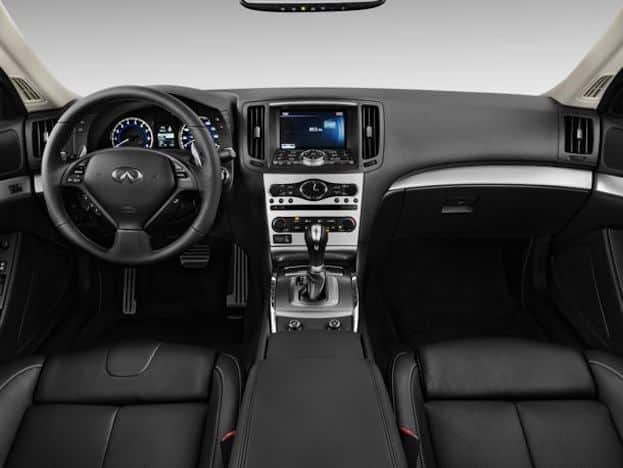 2013 Infiniti G37 Coupe interior