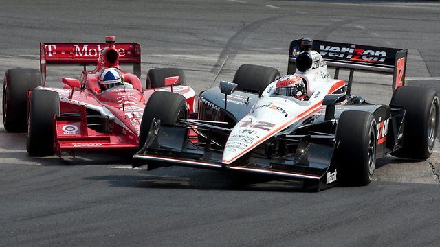 Franchitti "nudges" Power to overtake