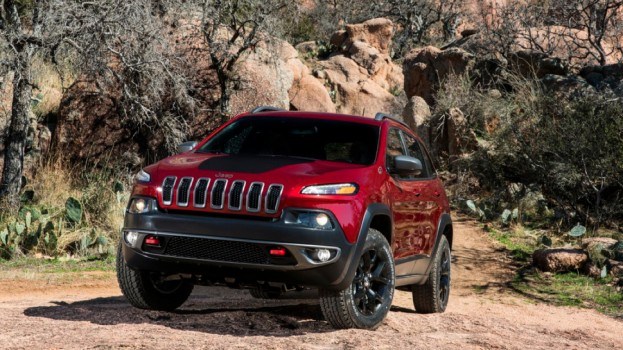 2014 Jeep Cherokee Trailhawk front