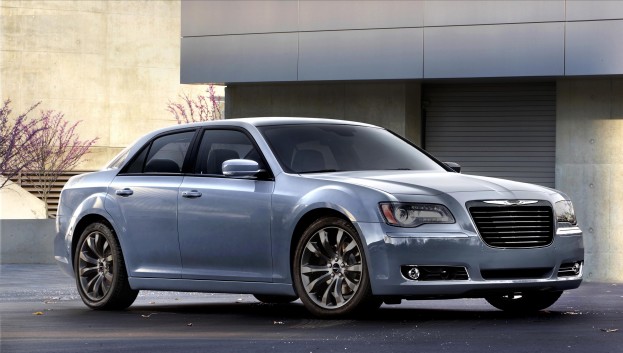 2014 Chrysler 300 equipped with the TorqueFlite Transmission. The 300 hold the best-in-class highway fuel economy for a full-size AWD sedan with a V-6 (27 mpg city) 