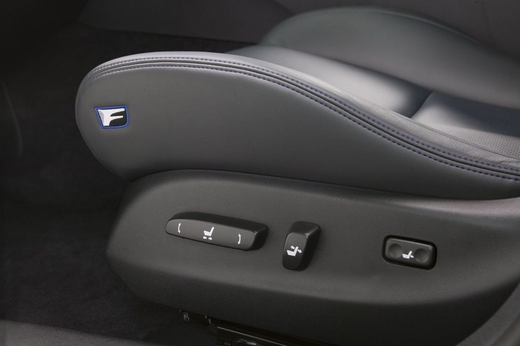 Lexus IS F seat adjust