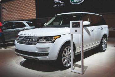 White 2016 Land Rover Range Rover Diesel