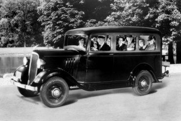 1935 Chevrolet Suburban Carryall medium