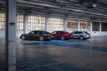 2021 Porsche Panamera 4S and Hybrid Models 9
