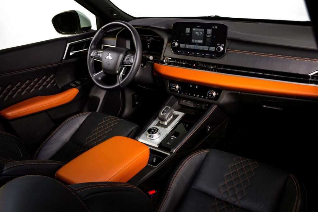 2022 Mitsubishi Outlander interior layout.
